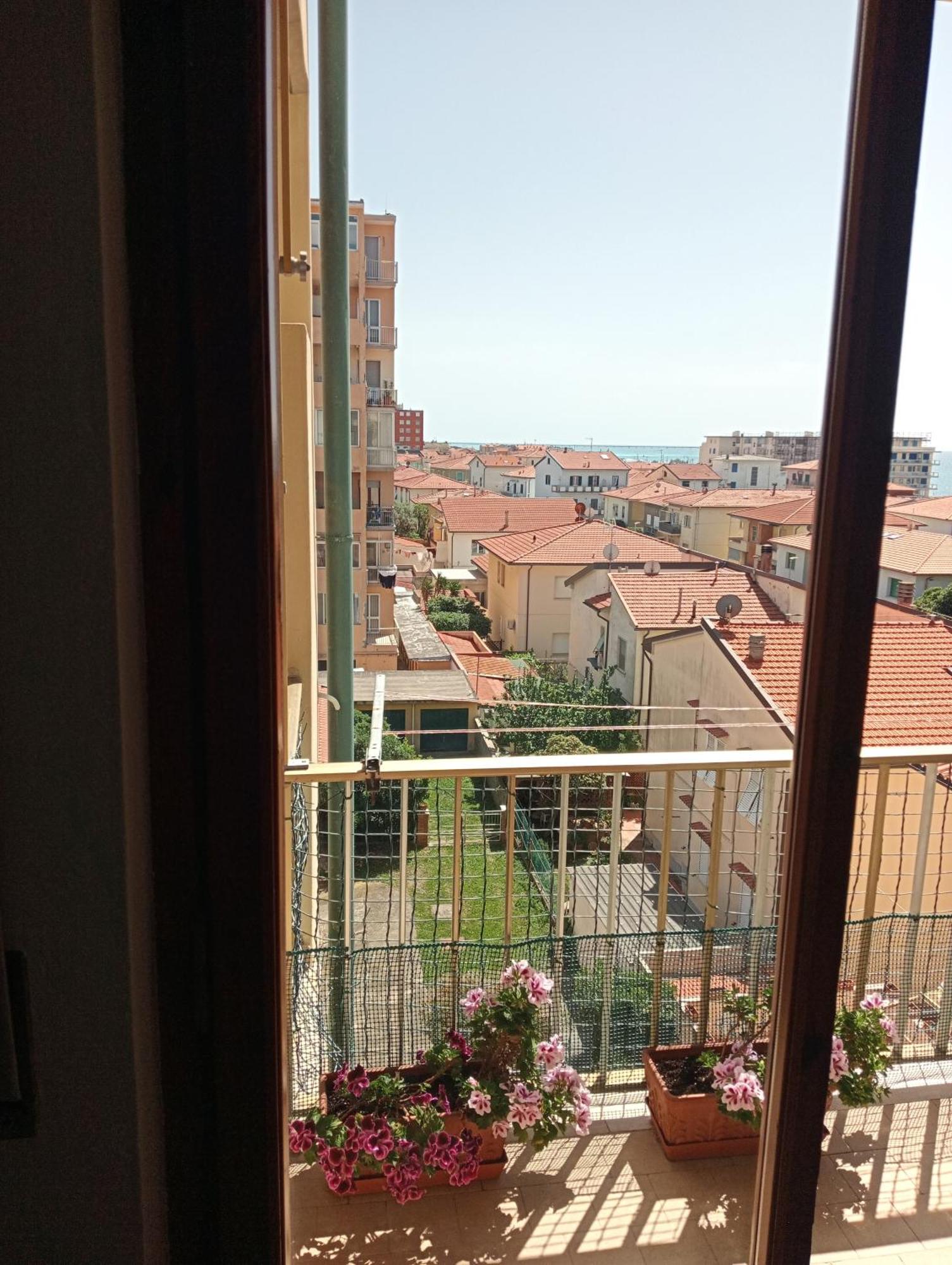 Appartamento A 50 Mt Dal Mare Rosignano Solvay Exterior foto